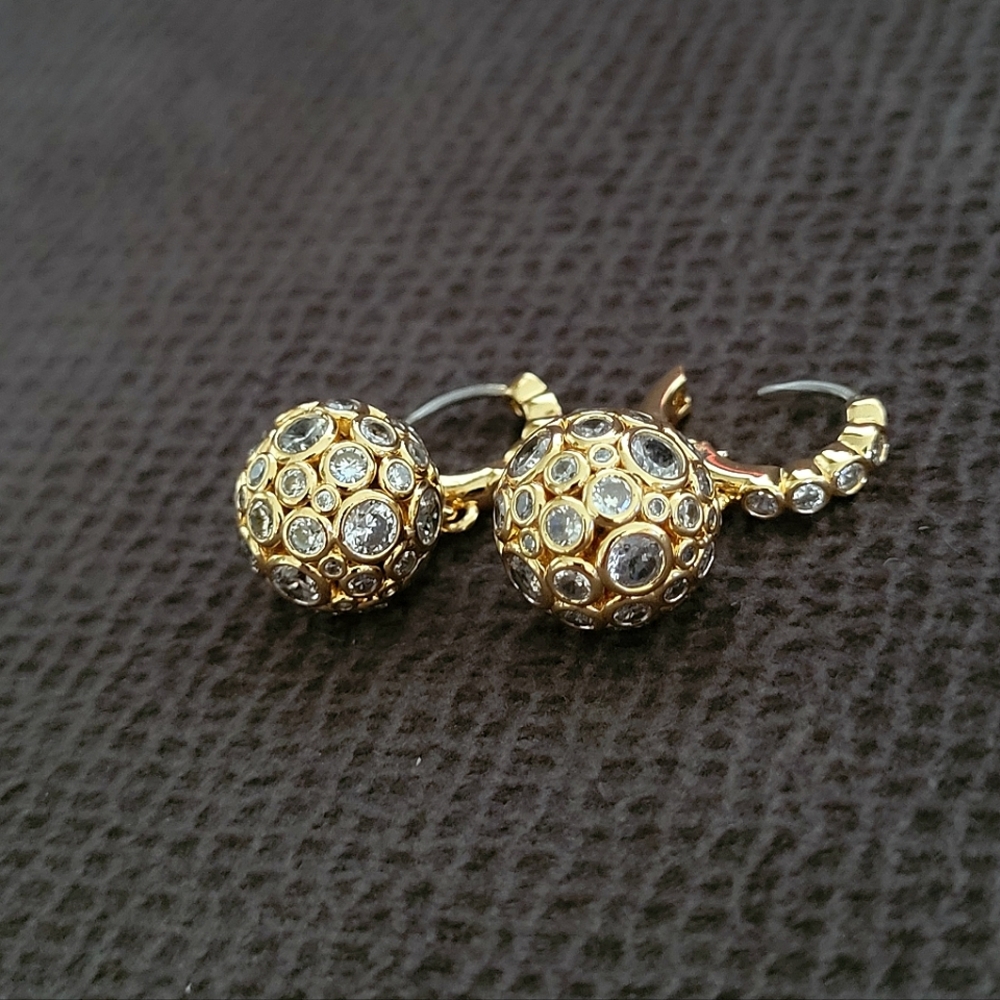Kate Spade♠️ "On The Dot" Sphere🌎 Huggie🤗 Hoop Earrings - Picture 10 of 16